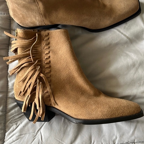 allsaints Layla fringe boot - Picture 3 of 10